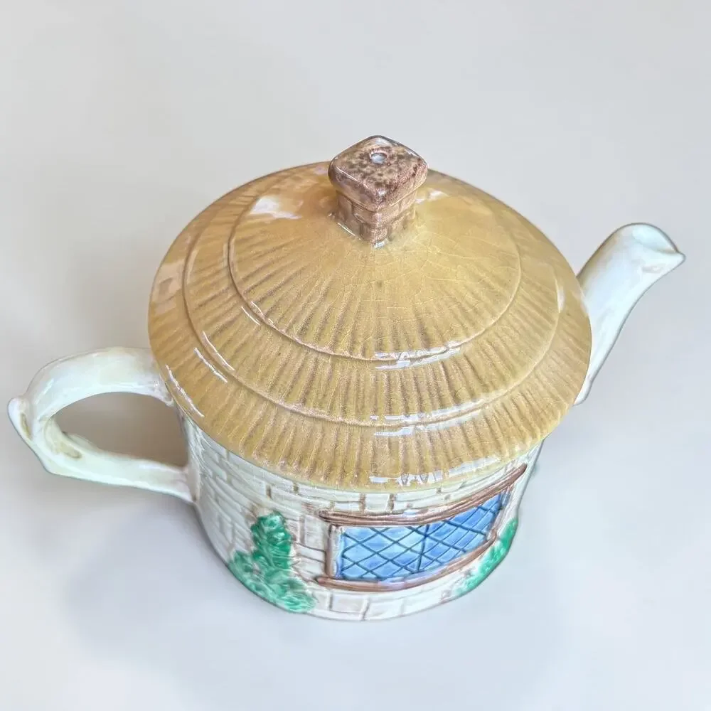 Sylvac Cottage Teapot Staffordshire England Novelty Cottageware Vintage w/ Lid